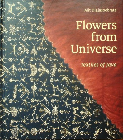 First  cover of 'FLOWERS FROM UNIVERSE. TEXTILES OF JAVA.'