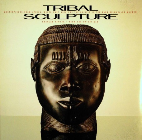 First  cover of 'TRIBAL SCULPTURE. MASTERPIECES FROM AFRICA, SOUTH EAST ASIA AND THE PACIFIC IN THE BARBIER-MUELLER COLLECTION.'