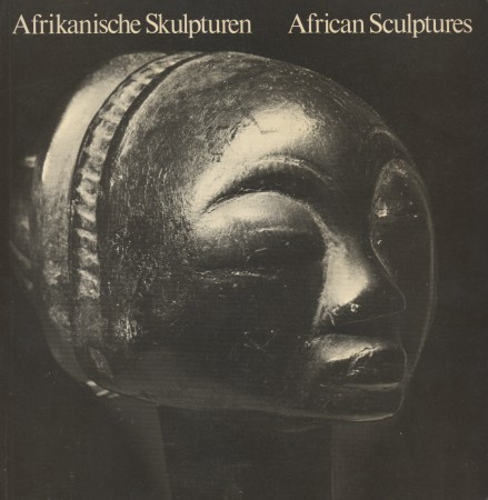 First  cover of 'AFRIKANISCHE SKULPTUREN. BESCHREIBENDER KATALOG.'