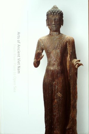 First  cover of 'ARTS OF VIET NAM. FROM RIVER PLAIN TO OPEN SEA.'