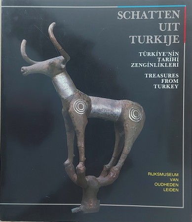 First  cover of 'SCHATTEN UIT TURKIJE - TÜRKIYE'NIN TARIHI ZENGINLIKLERI - TREASURES FROM TURKEY.'