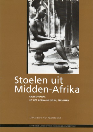 First  cover of 'STOELEN UIT MIDDEN-AFRIKA. ARCHIEFFOTO'S UIT HET AFRIKA-MUSEUM, TERVUREN.'