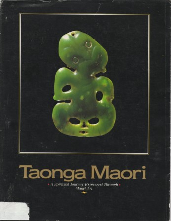 First  cover of 'TAONGA MAORI. TREASURES OF THE NEW ZEALAND MAORI PEOPLE.'