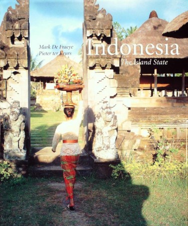First  cover of 'INDONESIA, THE ISLAND STATE.'