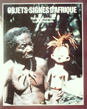 First  cover of 'OBJETS-SIGNES D'AFRIQUE'